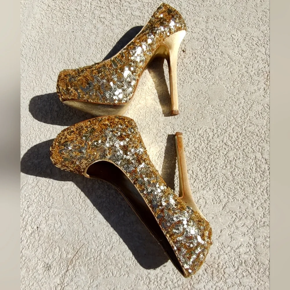 Steve Madden Gold Sequin platform heels - Picture 3 of 16